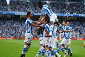 lck投注平台 -德国杯赛程吃紧，皇家社会赛后官宣签约，管理层满意，轮换策略成焦点 